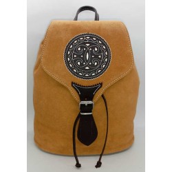 Mochila de Piel color Camel en jmccinturonesargentinos.es